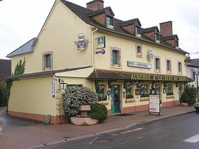 Logis Auberge À La Tête De Lard La Ferté-Imbault Esterno foto